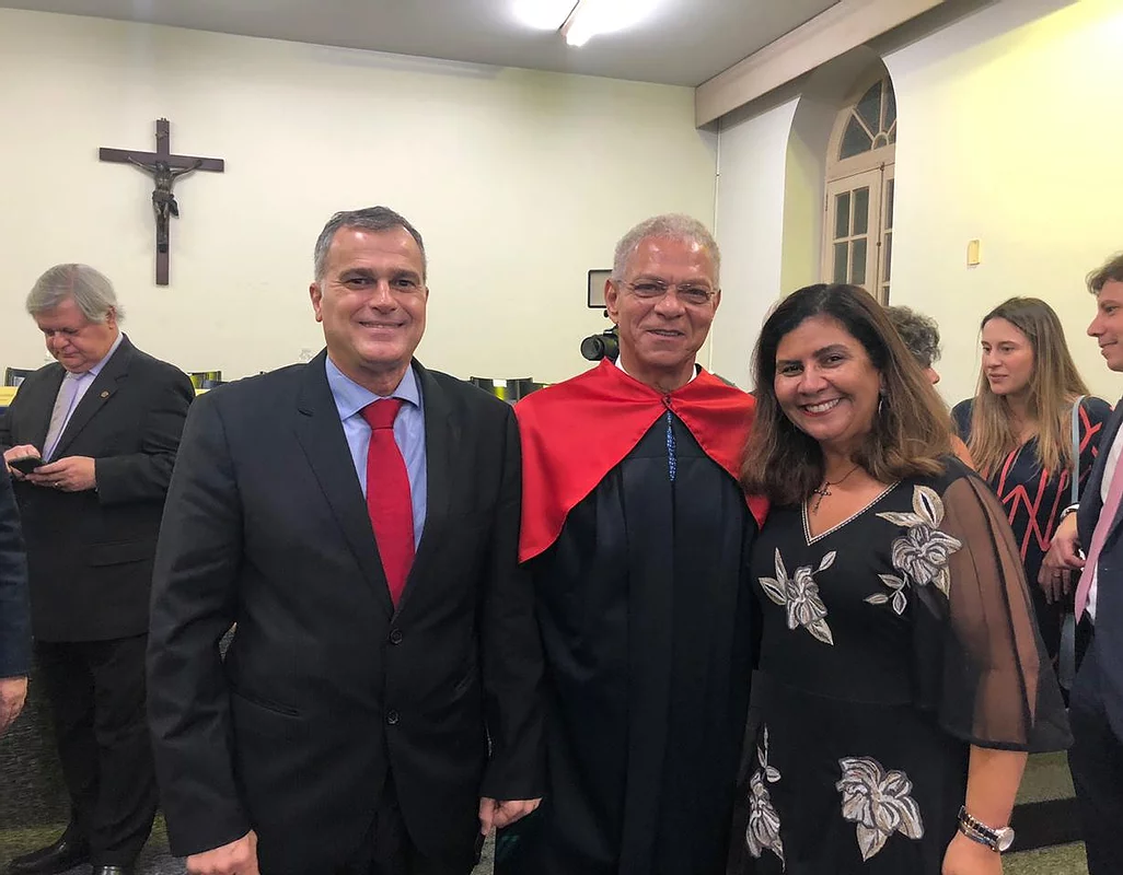 AJUTRA prestigia entrega de tí­tulo de doutor honoris causa a ministro do TST Alexandre Agra Bellmonte